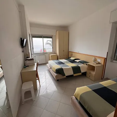 Ideal Szálloda Arma di Taggia