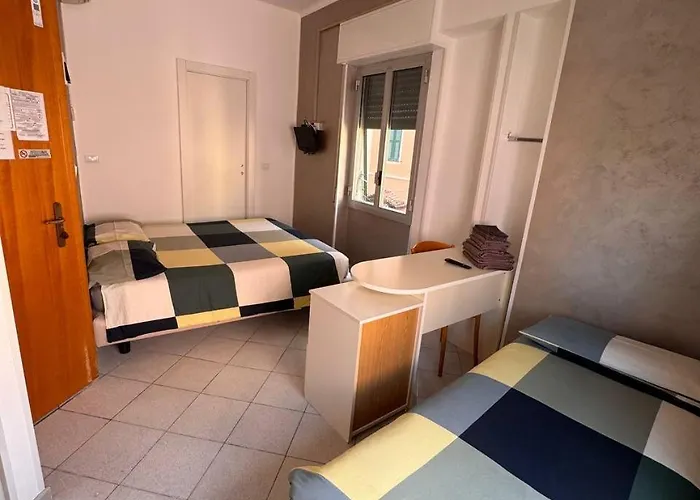 Ideal Ξενοδοχείο 3*